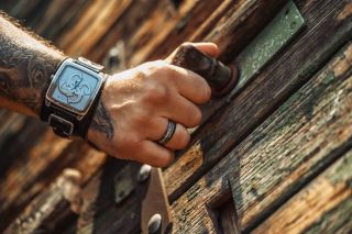 „Pro klid. Pro lásku. Pro růst.“ Když jsem před lety poprvé seděl u stolu a držel v ruce kus dřeva, ještě jsem netušil, že...